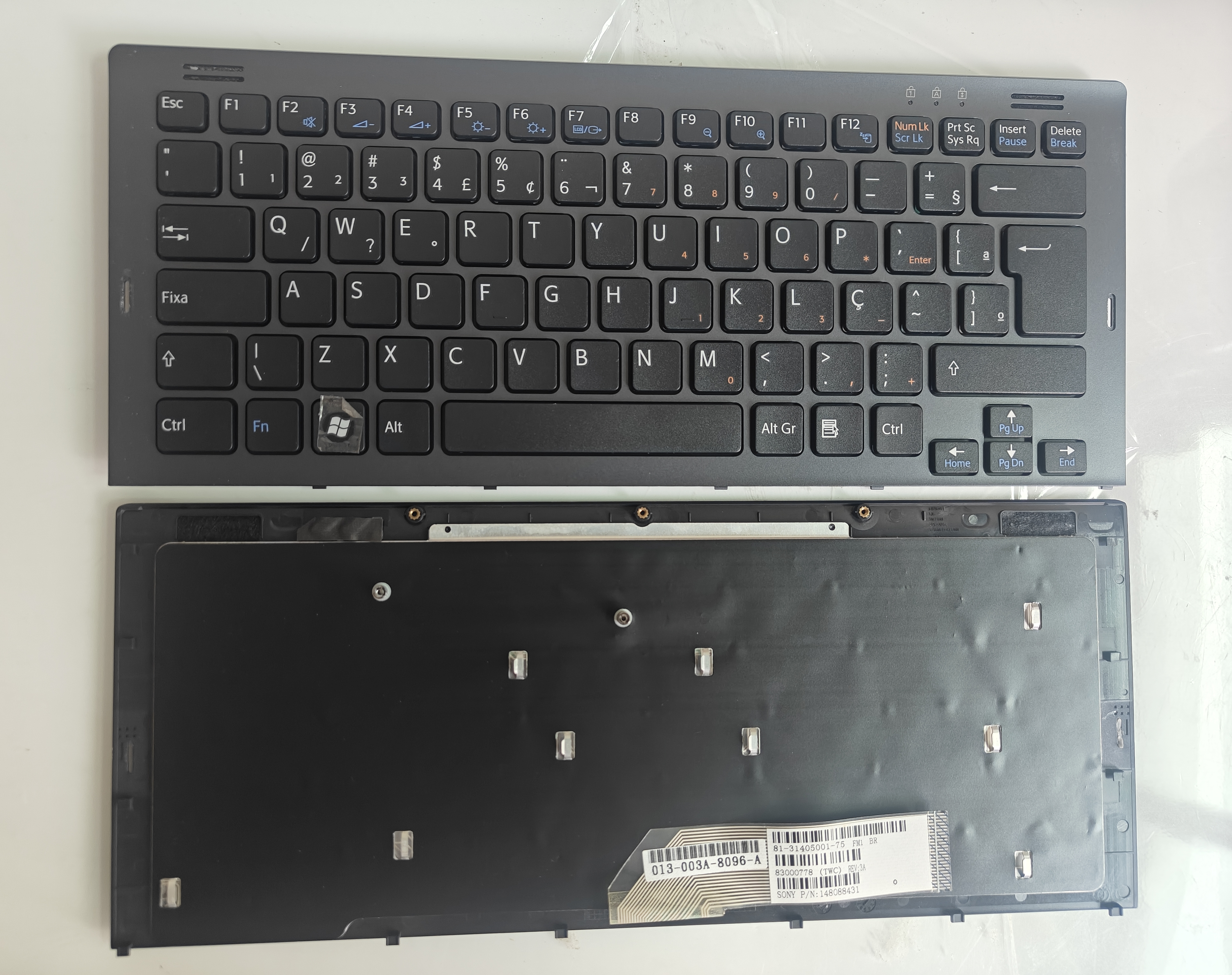 Picture of Laptop Brazil Keyboard forNew Replacement Laptop Keyboard For SONY SR/VGN-SR/SR13/SR33/SR28/SR45 BLACK FRAME BLACK BR Layout